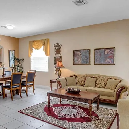 Villa 2605 Daulby S